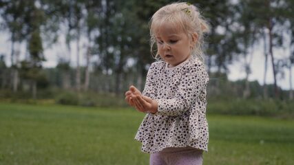 Tanel and chickens. Season 3. (thumbnail 26)